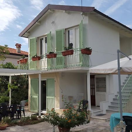 Le Mura Holiday Home Marina di Pietrasanta Exterior photo